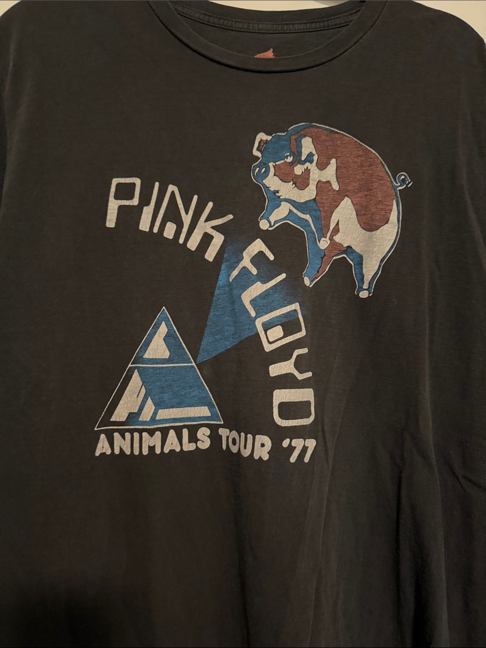 Pink Floyd Black Tee with Blue and Red Graphic - Picture 2 of 5
